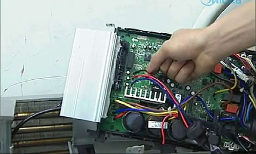 平遥美的空调电话是多少